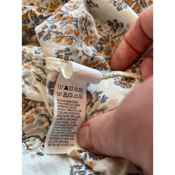 Lucky Brand Blue Floral V Neck Mid Sleeve Top - Picture 6 of 7